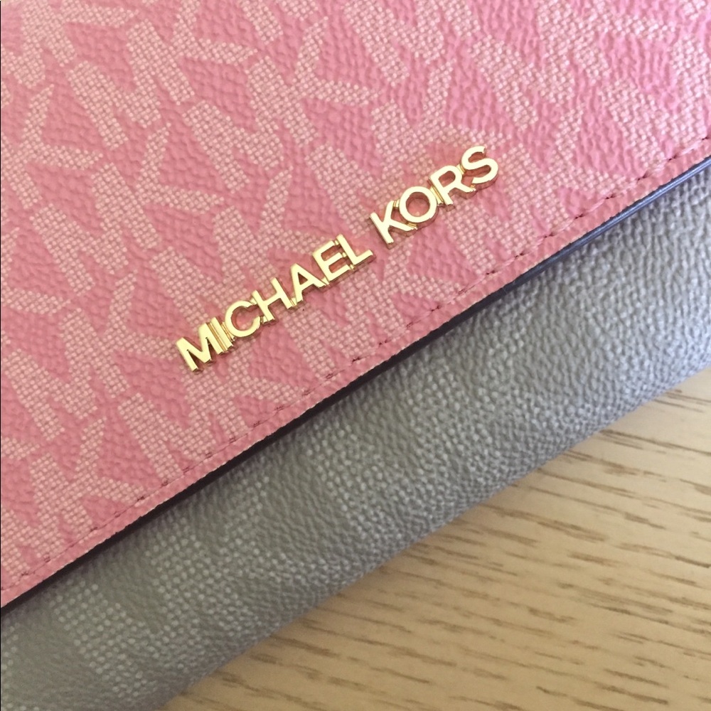 Michael Kors Carnation Multi Trifold Wallet - Picture 5 of 9